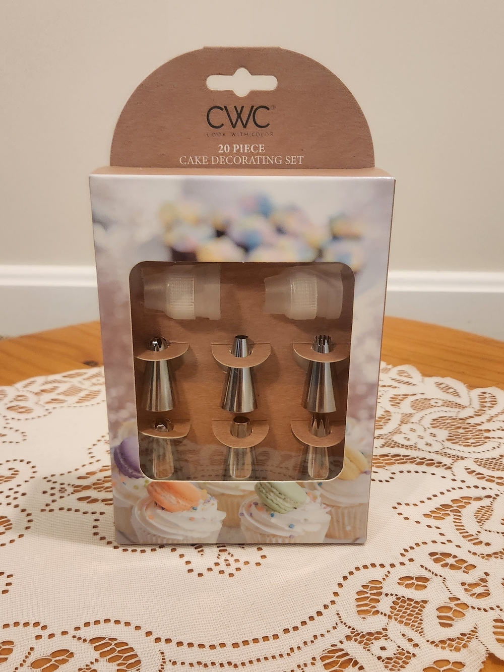 CWC 20 Piece Cake Decorating Set NEW IN PACKAGE